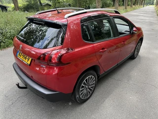 Peugeot 2008 Peugeot 2008 1.2 PureT. Blue Lion airco navi pano - afbeelding nr 4