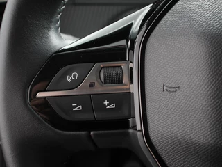 Peugeot 2008 Peugeot 2008 1.2 PureTech Active Pack | Navigatie | Airco | Cruise Control | Led | Parkeer sensoren - afbeelding nr 15