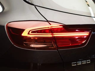 Kia Ceed Sportswagon Kia Ceed Sportswagon 1.4 T-GDi DynamicLine Sport (APPLECARPLAY,NAVI,CAMERA,PDC,CLIMATE,CRUISE,LED,SPORTSTOELEN,LM VELGEN) - afbeelding nr 25