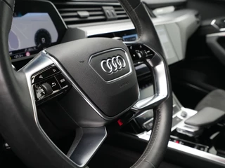 Audi e-tron Audi e-tron e-tron 55 quattro 361pk advanced S-Line 95 kWh Navigatie Camera Stoelverwarming Side assist B&O 6 - afbeelding nr 20