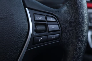 BMW 3 Serie BMW 3-serie Touring 318i Sportline / PANODAK / LED / PDC V+A / NAVI - afbeelding nr 21
