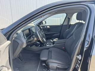 BMW 1 Serie BMW 1-serie 118i Executive Edition Sport Line|Navi|NL-Auto - afbeelding nr 18