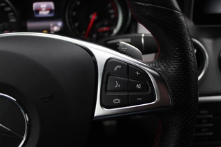 Mercedes-Benz GLA Mercedes-Benz GLA 180 Business Solution AMG / Camera / Apple CarPlay / Half leder / 19'' / Navigatie / Stoelverwarming / Cruise Control - afbeelding nr 30