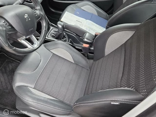 Peugeot 2008 Peugeot 2008 1.2 PureTech Allure Carplay Clima cruise 1e eigenaar - afbeelding nr 37