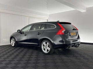 Volvo V60 Aut. *XENON | FULL-LEATHER | NAVI-FULLMAP | MEMORY-PACK | COMFORT-SEATS | ECC | PDC | CRUISE | 17''ALU | TOWBAR* - afbeelding nr 4