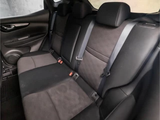 Nissan QASHQAI Nissan QASHQAI 1.2 Acenta Sport Automaat (NAVIGATIE, CLIMATE, CAMERA, GETINT GLAS, STOELVERWARMING, SPORTSTOELEN, CRUISE, PARKEERSENSOREN, NIEUWE APK, NIEUWSTAAT) - afbeelding nr 15