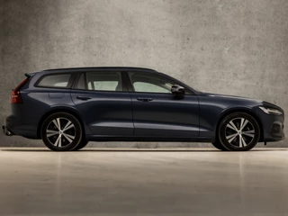 Volvo V60 164Pk Automaat (APPLE CARPLAY, GROOT NAVI, CAMERA, ADAPTIVE CRUISE, SPORTSTOELEN, TREKHAAK, PARKEERSENSOREN, DAB+, NIEUWE APK, NIEUWSTAAT) - afbeelding nr 4