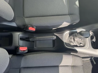 Citroën C3 Citroen C3 1.2 PureTech C-Series Navigatie Clima Cruise Carplay Led Parkeensensor achter - afbeelding nr 21