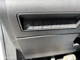 Citroën Berlingo Citroen Berlingo 1.2 PureTech 110 pk Live navigatie camera PDC carplay DAB trekhaak climate control - afbeelding nr 13