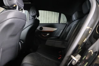 Mercedes-Benz GLC Mercedes-Benz GLC-klasse Coupé 250 4MATIC AMG 63 Look / AUT / Open Dak / Dode Hoek / Cruise Control / Camera / Pdc / Xenon / 19 In - afbeelding nr 22