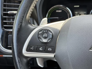 Mitsubishi Outlander Mitsubishi Outlander 2.0 PHEV Instyle 2e Eigenaar,Navi,Schuifdak,Camera,Stoelverwarming,Leder,Clima,Cruise,Pdc V+A,Nieuwe Apk bij Aflevering - afbeelding nr 16