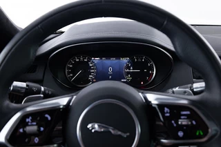 Jaguar E-PACE Jaguar E-PACE 1.5 P300e AWD R-Dynamic SE | LEDER | PANORAMADAK | Plug-in Hybrid - afbeelding nr 14