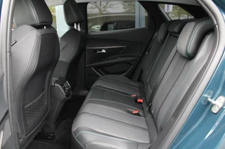 Peugeot 3008 Peugeot 3008 1.6 Hybrid 225PK Allure | Camera | Blind Spot - afbeelding nr 20