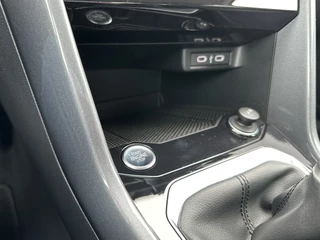 Volkswagen T-Roc Volkswagen T-Roc 1.5 TSI 150pk DSG Style | Acc | Lane | Camera - afbeelding nr 32