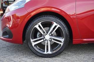 Peugeot 208 Peugeot 208 1.2 PureTech GT-line / 1e eig. / Pano / Trekhaak / Navi / Clima / Carplay / DAB+ - afbeelding nr 8