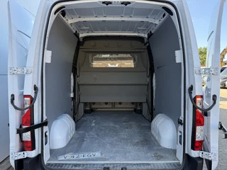 Renault Master Renault Master T35 2.3 dCi 180PK **Fabrieksgrantie tot 04-2026** L2H2 Dubbele Cabine Airco Cruise Control Trekhaak Camera APK to 4-2027 - afbeelding nr 13
