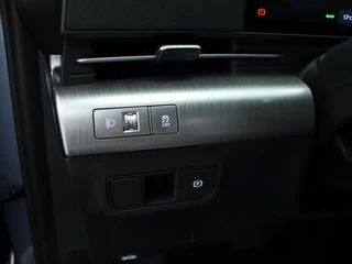 Hyundai Kona Hyundai Kona Electric Comfort 65.4 kWh | Navigatie | Camera | Cruise control - afbeelding nr 25