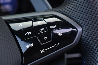 Volkswagen Golf Volkswagen Golf 1.5 eTSI R-Line Pano HUD H&K Lane Camera - afbeelding nr 30