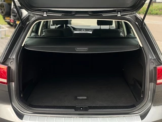 Volkswagen Passat Volkswagen Passat 1.4 TSI 150PK DSG AUTOMAAT TREKHAAK NAVI CAMERA - afbeelding nr 28
