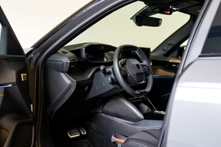 Peugeot e-2008 Peugeot e-2008 EV GT 54 kWh - afbeelding nr 6