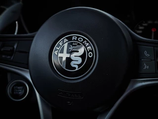 Alfa Romeo Giulia Alfa Romeo Giulia 2.0T Super | PANORAMADAK | KEYLESS | DNA | LANE ASSIST | VOL OPTIES! - afbeelding nr 37