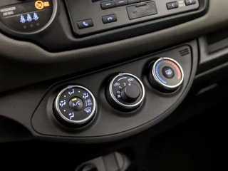 Toyota Yaris Toyota Yaris 1.0 VVT-i Sport (AIRCO, BLUETOOTH, ELEK RAMEN, SPORTSTOELEN, MULTIFUNCTIONEEL STUURWIEL, NIEUWE APK, NIEUWSTAAT) - afbeelding nr 9