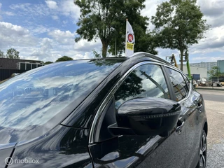 Nissan QASHQAI Nissan Qashqai 1.3 DIG-T Premium Edition Aut Pano Leer Navi 360°Cam Keyless 19