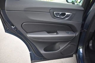 Volvo XC60 Volvo XC60 T6 350pk AWD Ultimate Dark | Climate | Trekhaak | 360 - afbeelding nr 17