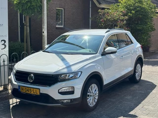 Volkswagen T-Roc Volkswagen T-Roc 1.0 TSI Style Airco/Lichtmetalen velgen/Navi/Apple Carplay - afbeelding nr 2