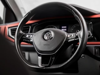 Volkswagen Polo Automaat (SCHUIFDAK, APPLE CARPLAY, GROOT NAVI, CLIMATE, BEATS AUDIO, LEDER, SPORTSTOELEN, GETINT GLAS, LM VELGEN, DAB+, ADAPTIVE CRUISE, NIEUWE APK, NIEUWSTAAT) - afbeelding nr 19