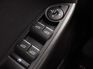 Ford Focus TREKHAAK / NAVI / CLIMA / PDC / BLUETOOTH / CRUISE - afbeelding nr 30