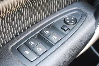 BMW 1 Serie BMW 1-serie 118i Centennial Executive|Trekhaak|Clima|Navi|PDC v+a|19