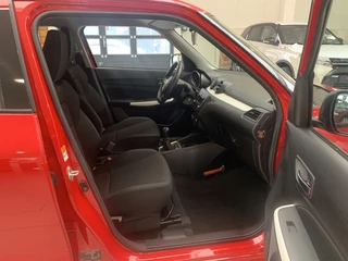 Suzuki Swift Suzuki Swift 1.2 Comfort Smart Hybride [LEASE €289,- | Airco | Lichtmetaal | - afbeelding nr 32