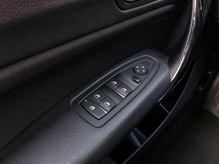 BMW 1 Serie 118i 136pk Automaat Executive Sport-Line | Origineel NL | Navi | Clima | Cruise | Bluetooth Carkit+Streaming | Led Koplampen | Licht+Regensensor | Pdc | Mistlampen | Privacy Glass | 16''lm - afbeelding nr 24