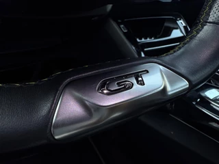 Peugeot 208 Peugeot 208 1.2 PureTech GT-LINE | SFEERVERLICHTING | 360 CAMERA | APPLE CARPLAY | AUTOMAAT - afbeelding nr 14