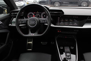 Audi A3 Audi A3 Limousine 30 TFSI S edition / Panoramadak / Camera / Head-up / Luxe Leder / B&O / Carbon spoiler / Dodehoek / Navigatie / ACC / DAB - afbeelding nr 9