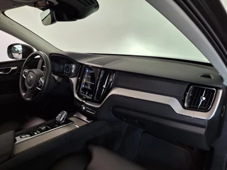 Volvo XC60 Volvo XC60 2.0 Recharge T8 AWD Inscription| Trekh. semi Elekt - afbeelding nr 3