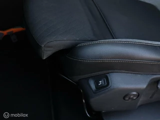 Opel Grandland X Opel Grandland X 1.2 Turbo 131 PK H6 Navi DonkerGlas Camera Pdc V+A - afbeelding nr 19