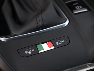Alfa Romeo Tonale Alfa Romeo Tonale 1.5 MHEV 160 PK Turbo Veloce | Leder | Winter | 360Camera | 19