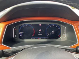 Volkswagen T-Roc Navigatie Camera Virtual Cockpit Clima ACC Extra Getint Glas 17 Inch velgen Mirror LInk Carplay Android Auto DAB 1e Eigenaar NL Auto - afbeelding nr 16