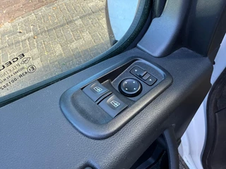 Renault Master Renault Master T35 2.3 dCi 135 L2H2 Work Edition Airco/Camera/Parkeersensoren - afbeelding nr 6