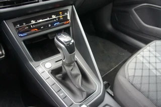 Volkswagen Polo VW Polo 1.0 TSI 110pk 3x R-Line Acc|Camera|IQ_Light|Pano|Virtual - afbeelding nr 12