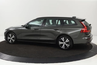 Volvo V60 Volvo V60 2.0 B3 Momentum | Leder |  Stoel & stuurverwarming | Carplay | Adaptive cruise | BLIS | Navigatie | Full LED | DAB - afbeelding nr 2