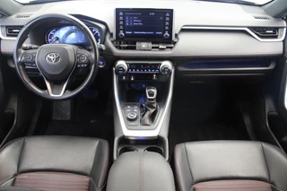 Toyota RAV4 Toyota RAV4 2.5 Plug-in Hybrid AWD Business Plus |Stoelverwarming|Camera|Navi| - afbeelding nr 8
