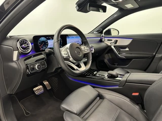 Mercedes-Benz A-Klasse Mercedes-Benz A-Klasse 250 e Premium Plus | Burmester | 360 camera | Memory stoelen | - afbeelding nr 4
