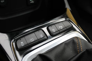 Opel Crossland X Opel Crossland X 1.2 Turbo Innovation Navi, Stoel,stuur en voorruit verw., Pano dak, Camera - afbeelding nr 23