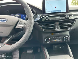 Ford Kuga Ford Kuga ST_Line PHEV | Pano | Trekhaak | Stoelverwarming - afbeelding nr 8