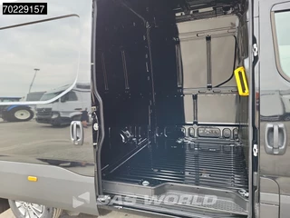 Iveco Daily Iveco Daily 35S16 Automaat Black Edition L2H2 Airco Cruise Velgen 3500kg trekgewicht 12m3 Airco Cruise control - afbeelding nr 15