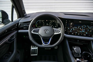 Volkswagen Touareg Volkswagen Touareg R 3.0 TSi eHybrid 4MOTION | Nieuw | Vol opties | Panodak | Dynaudio | Massage | Trekhaak | 22 inch | 5 jaar garantie | - afbeelding nr 8