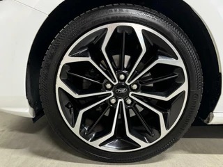 Ford Focus Ford Focus 1.5 EcoBoost ST Line Pano ACC CarPlay Winterpack - afbeelding nr 56